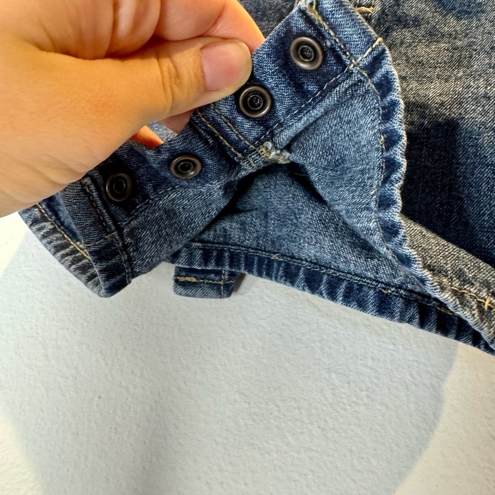 Osh Kosh B’Gosh Baby Short Overalls | EUC | 9mo | Denim | Pockets | 100% cotton - Picture 11 of 16